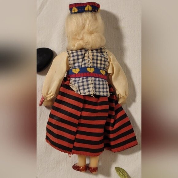 Vintage USSR Soviet miniature plastic Doll, Folk Costume traditionnel Antique - Picture 14 of 17